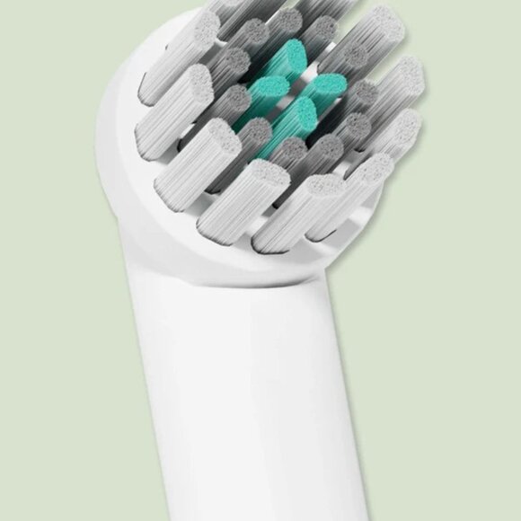 NEW Quip 360 Oscillating Rechargeable Electric Toothbrush in Blue Mist - Picture 4 of 6